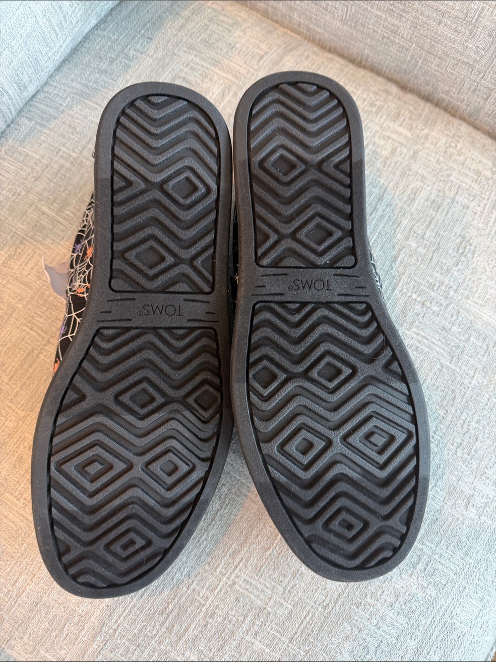 Tom’s Spider Web Shoes Slip On Flats Halloween Glow In The Dark Women's Size 11 - Picture 4 of 10